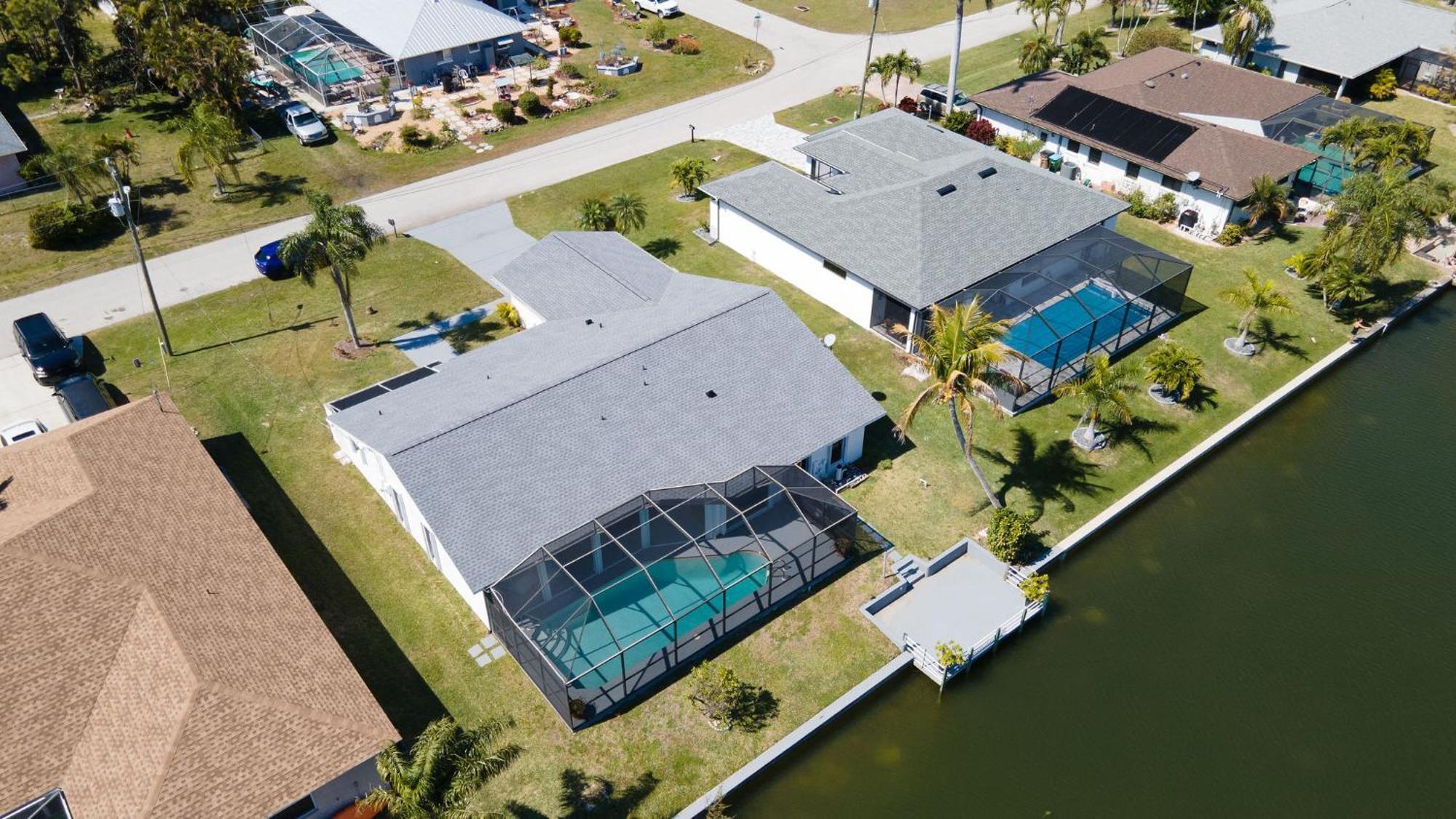 Luxury Waterfront Haven In Cape Coral - Dog-Friendly Escape With Private Pool Villa Exteriör bild